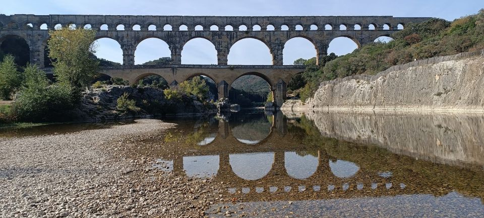 From Aix-en-Provence: Avignon City Highlights Guided Tour - Highlights Exploration