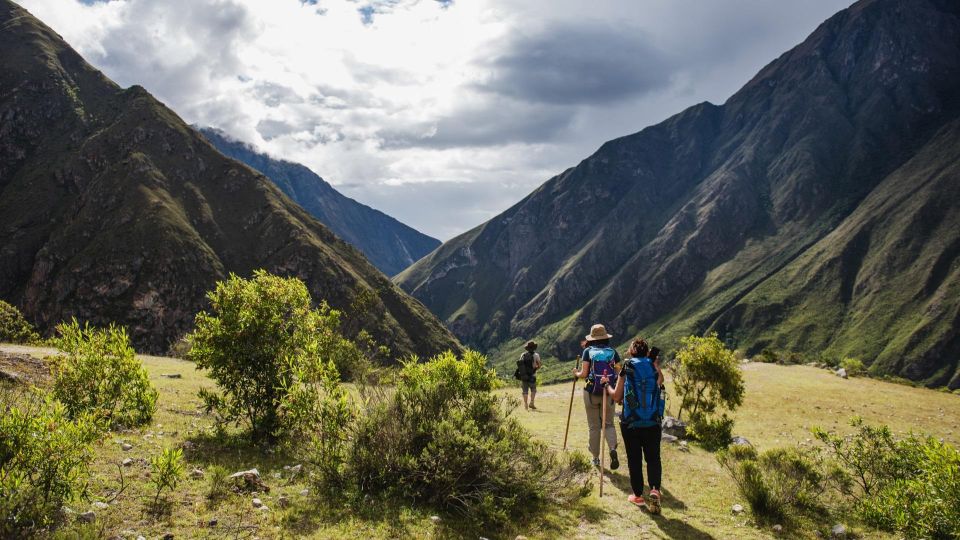 From Cusco || Short Inca Trail to Machu Picchu in 2 Days || - Common questions