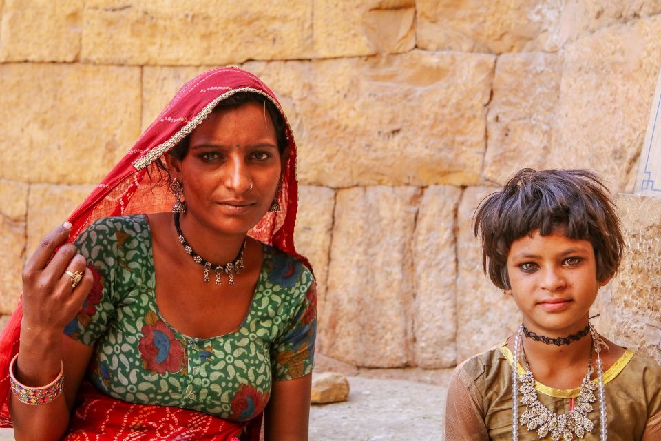Jaisalmer Heritage Walking Tour With Professional Guide - Starting Location and Stops