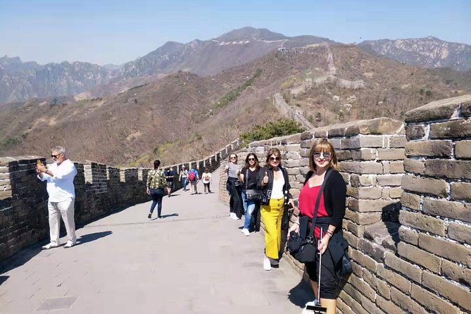 Layover Trip to Mutianyu Great Wall With English-Speaking Driver - Pickup Service Details