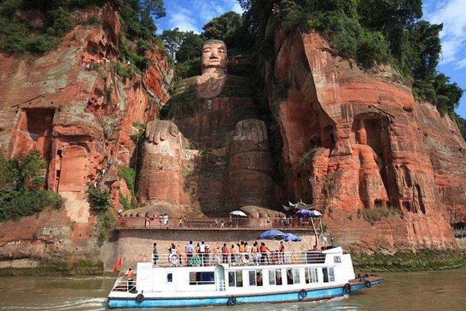 Leshan Giant Buddha and Huanglongxi Ancient Town Day Trip - Useful Tips and Recommendations