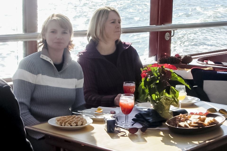 NYC: Manhattan Skyline Brunch Cruise With a Drink - Know Before You Go