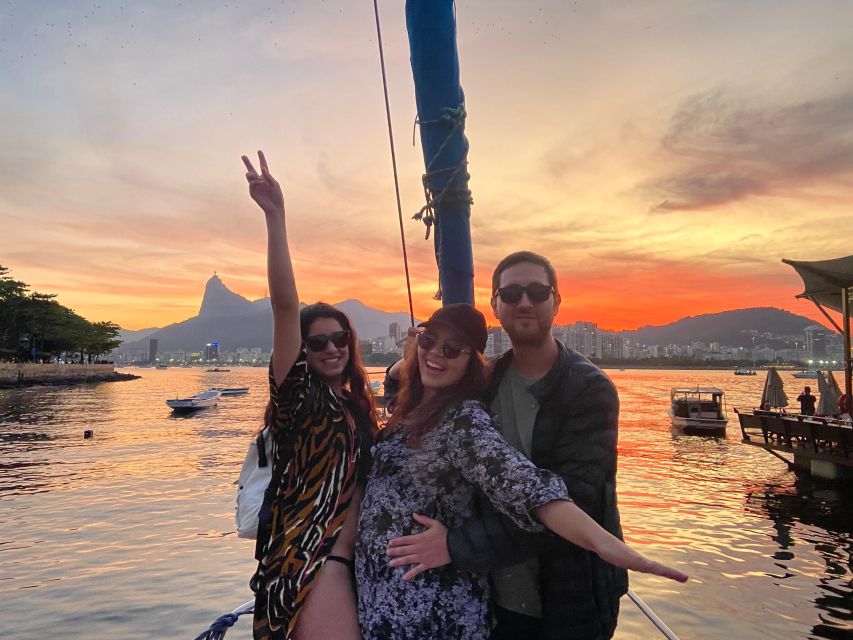 Rio De Janeiro: Sunset Sailboat Tour With Open Bar - Experience Highlights