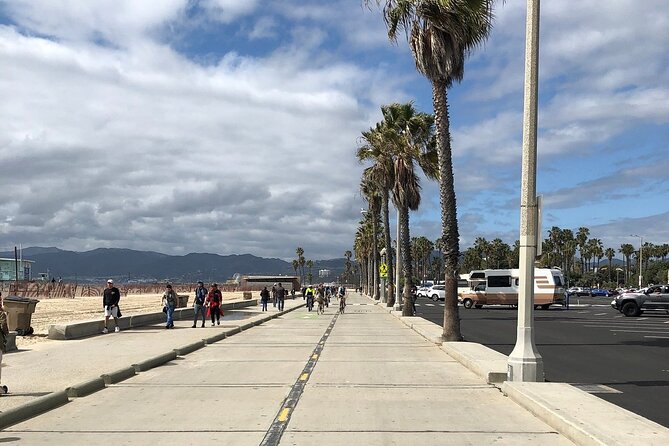 Santa Monica and Venice Beach Bike Adventure Tour - Tour Popularity