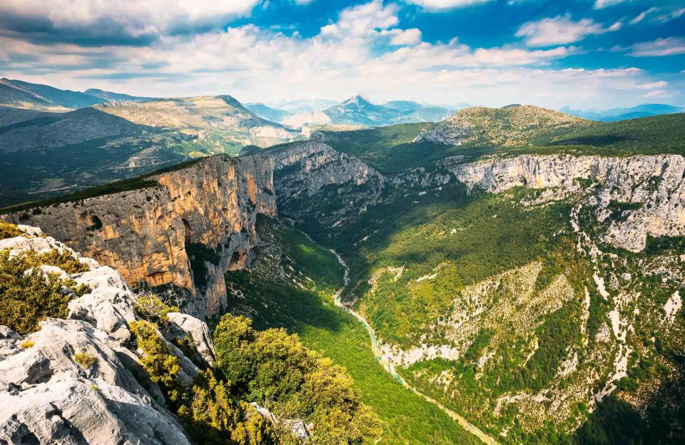 Verdon Gorge: the Grand Canyon of Europe, Lake and Lavender - Common questions