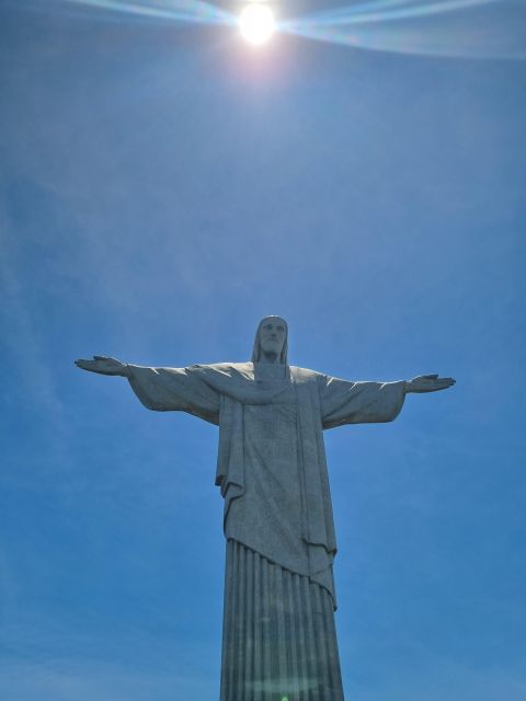 Cariocando in Corcovado:Christ Redeemer by Train Breakfast - Common questions