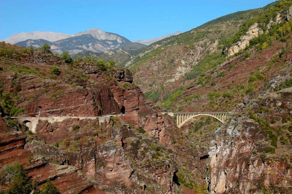Fabulous Red Canyon and Entrevaux, Private Full Day Tour - Common questions
