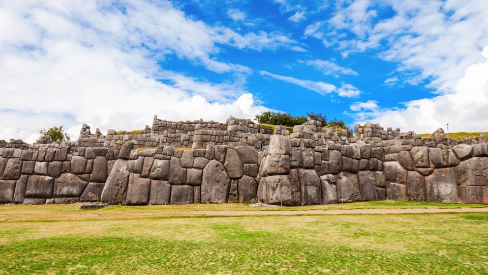 From Cusco: Machu Picchu + 7 Lagoons 8 Days | 2 Star Hotel | - Common questions