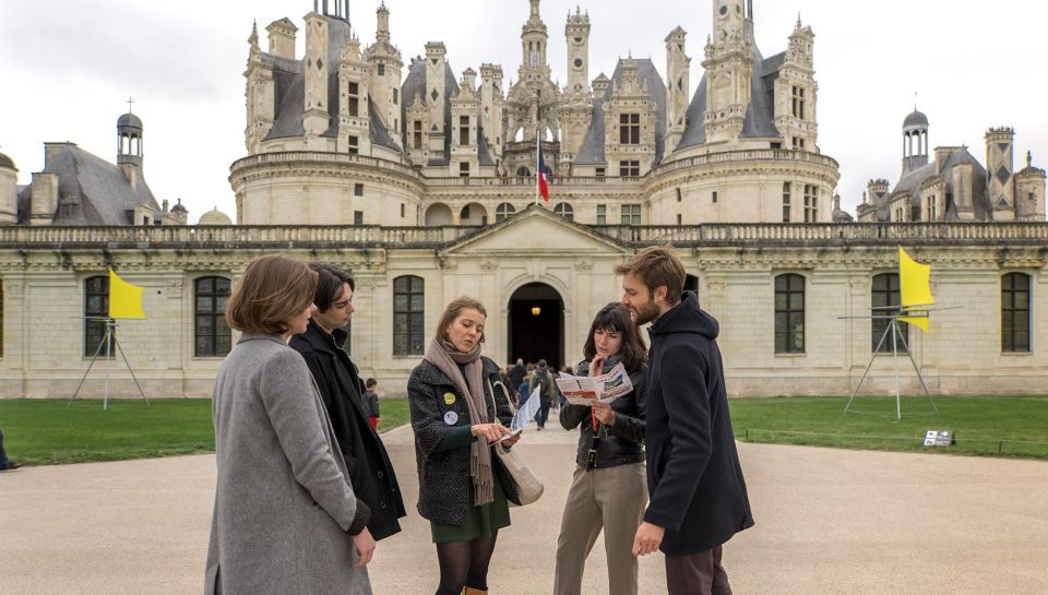 From Paris: Small-Group Tour of Loire Castles - Tour Guide Information