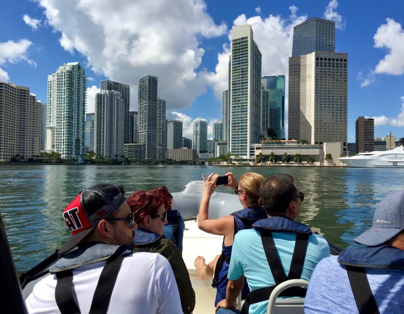 Miami: Biscayne Bay Small-Group Sightseeing Boat Tour - Common questions