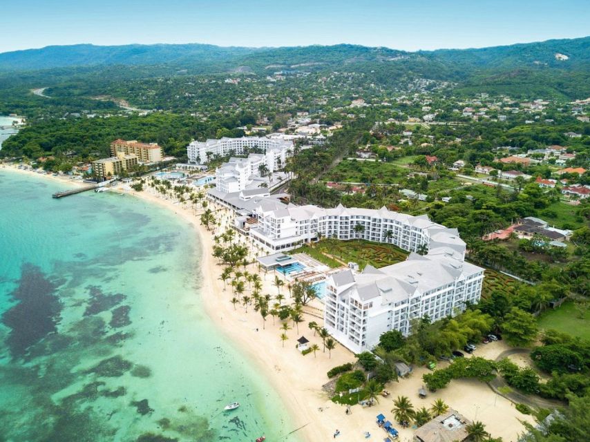 Montego Bay: Airport to Riu Ocho Rios Resort Transfer - Sum Up