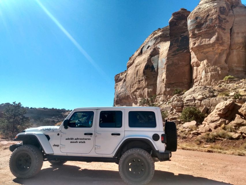 Morning Canyonlands Island in the Sky 4x4 Tour - Tour Highlights