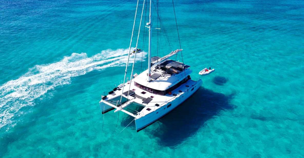 Nassau: Gourmet Dinner & Sunset Cruise on Luxury Catamaran - Common questions