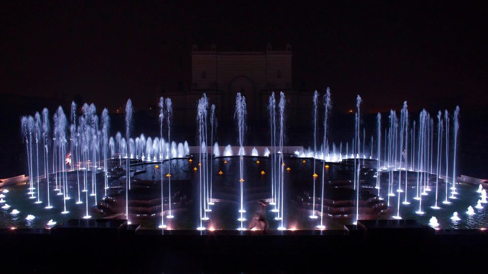 New Delhi: Akshardham Exhibition, Light and Water Show Tour - Directions