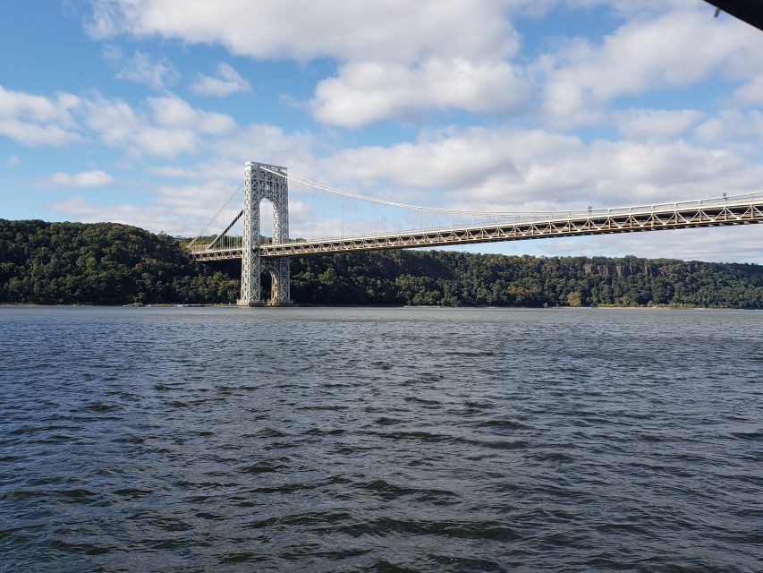 New York City: Afternoon Fall Foliage Lunch Cruise - Sum Up