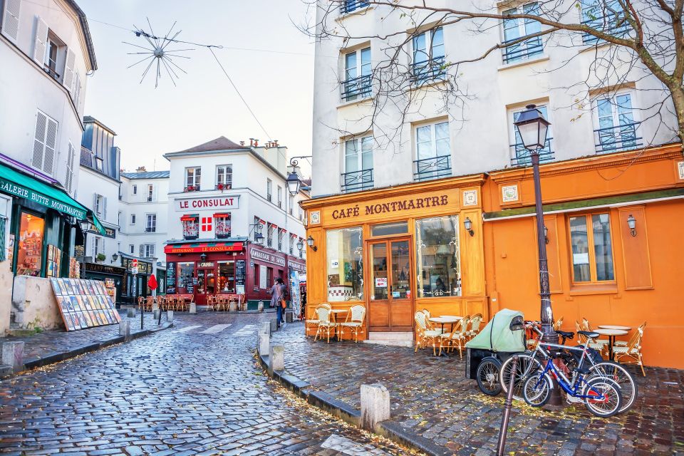 Private Walking Tour of Montmartre and Sacré-Cœur Basilica - Inclusions and Licensed Guide