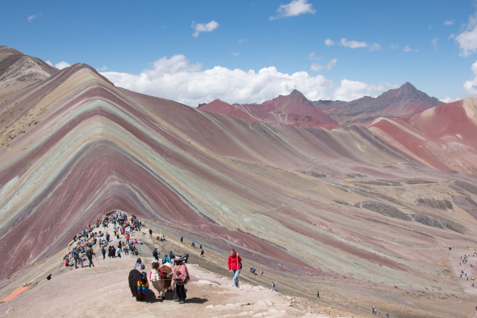 Rainbow Mountain & Ausangate 7 Lakes Trek 2 Days With Lodge - Common questions