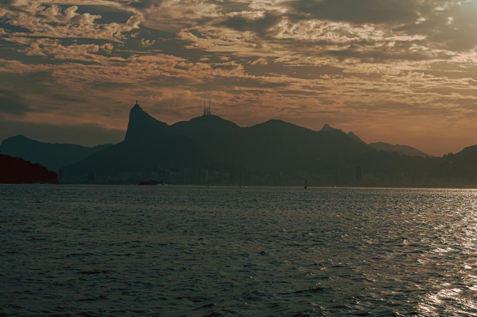 Rio De Janeiro: Unforgettable Sunset Boat Tour - Booking Information and Pricing