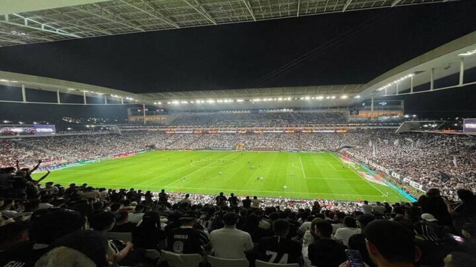 São Paulo: Football Game Ticket With Stadium Tour and Drink - Sum Up