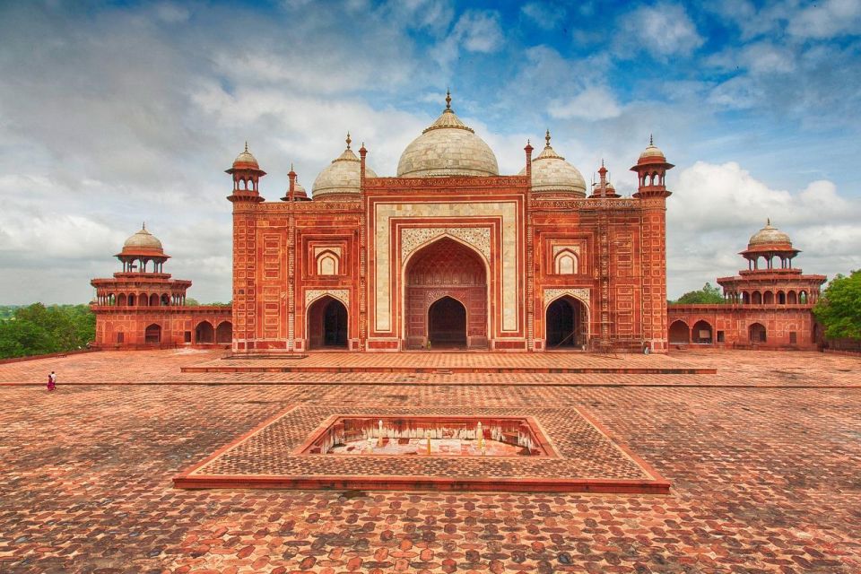 Skip-The-Line Taj Mahal Sunrise & Agra Fort Private Tour - Background