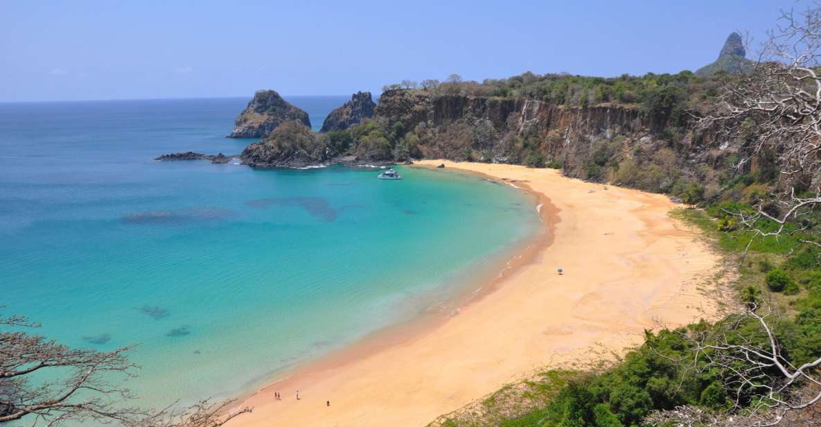 Explore Fernando De Noronha: 7-Hour Ilhatour - Convenient Round-Trip Transportation Service