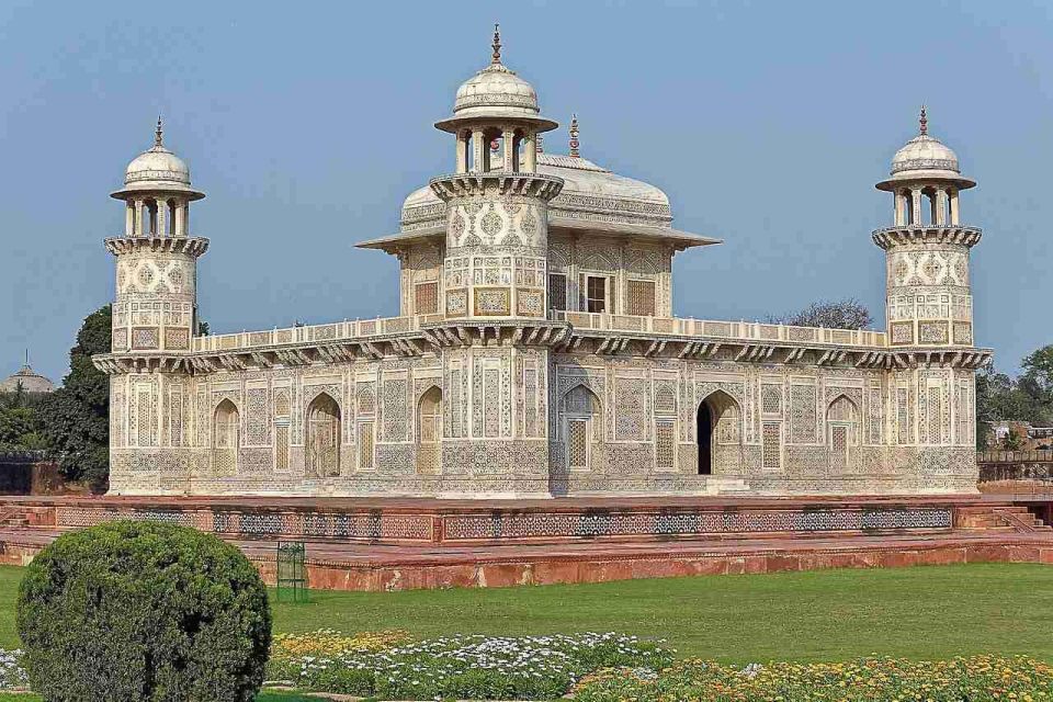 From Delhi: One-Day Taj Mahal, Agra Fort & Baby Taj Tour - Tour Experience