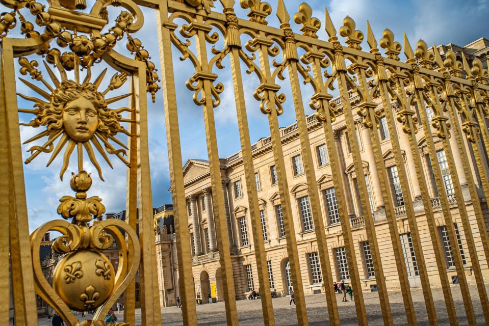 From Paris: Versailles Palace & Gardens Private Guided Tour - Tour Highlights