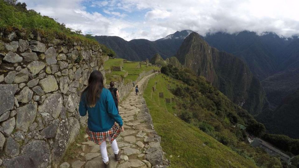 Inca Trail 2 Days to Machu Picchu - Common questions