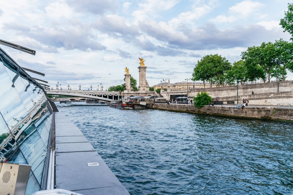 Paris: Dinner Cruise on the Seine River at 8:30 PM - Additional Information