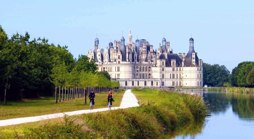 Paris: Loire Valley Chambord Castle, Wine Tasting & Lunch - Directions