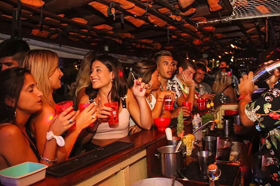 Rio Boat Party: Sailing on the Waves of Fun - What to Bring for the Party