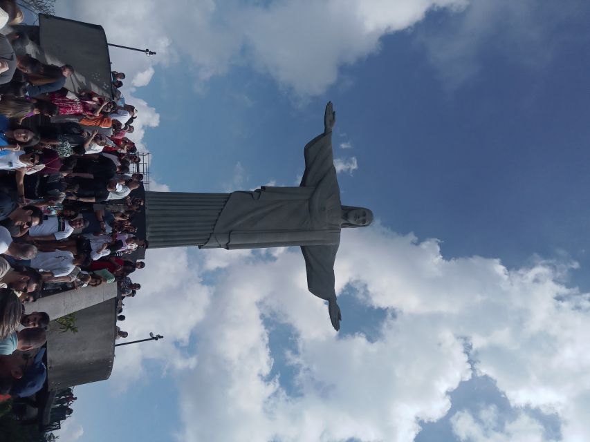 Rio De Janeiro: Christ the Redeemer Fort Copacabana - Common questions