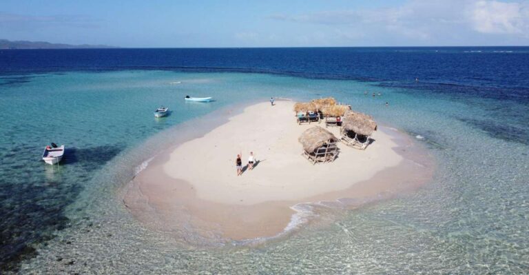 Cayo Arena: Paradise Island and Mangroves Private Tour