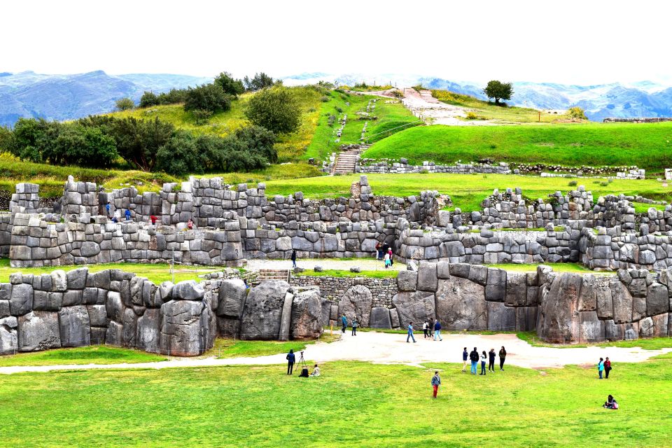 Cusco: 8 Day Machu Picchu and Puno Southern Treasures Tour - Transportation and Accommodation