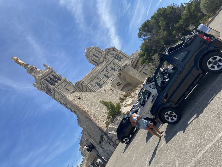 Drive a Cabriolet Between Port of Marseille and Cassis - Sum Up