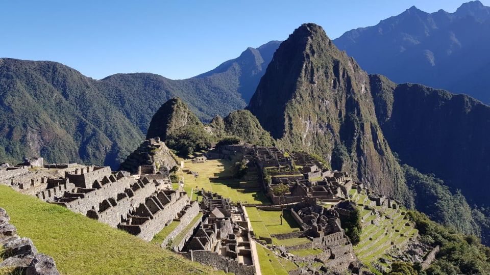 From Cusco || Machu Picchu + Experience the Vistadome Train - Common questions
