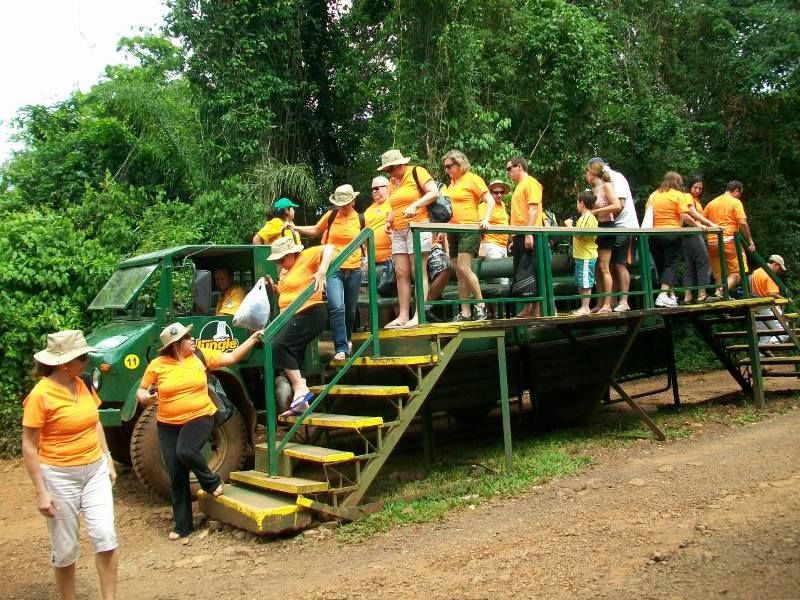 Puerto Iguazú: Iguazu Falls Trip With Jeep Tour & Boat Ride - Itinerary Highlights