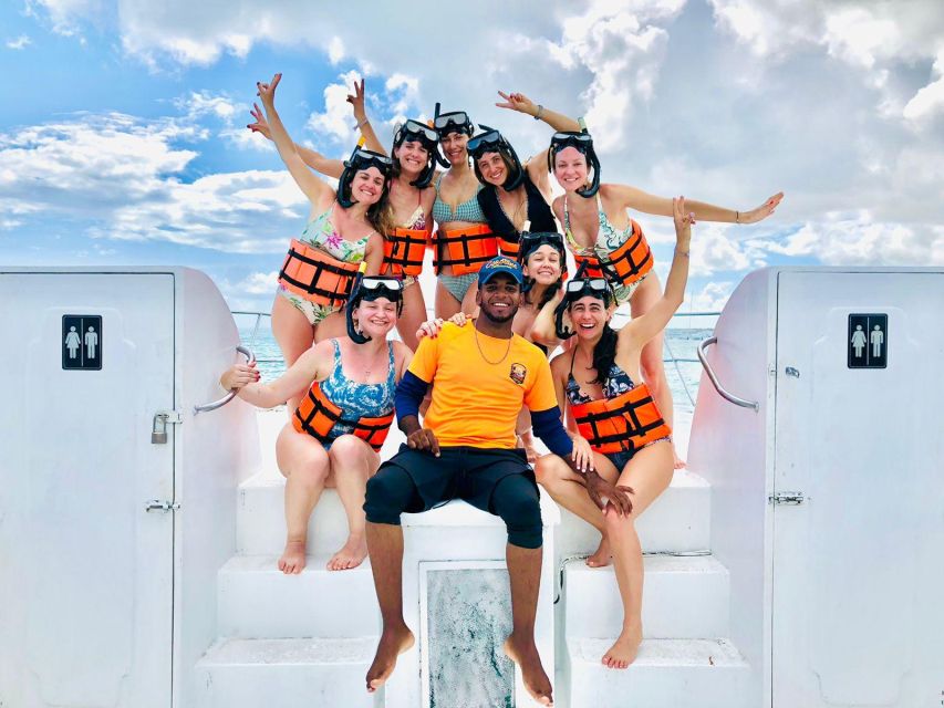 Punta Cana: Private Party Boat Cruise With Drinks and Snacks - Overall Rating