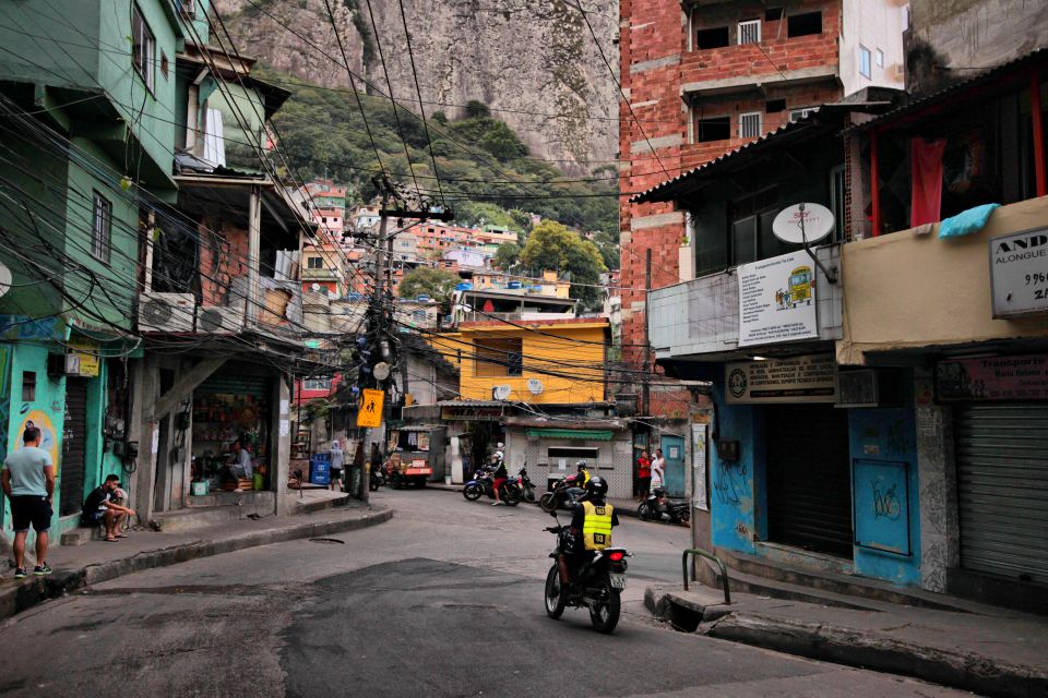 Rio De Janeiro: Half-Day Rocinha Favela Walking Tour - Common questions
