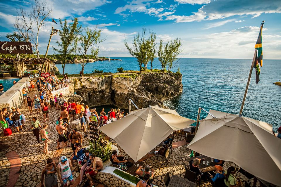 Seven Miles Beach &Rick's Cafe Private Tour From Montego Bay - Highlights