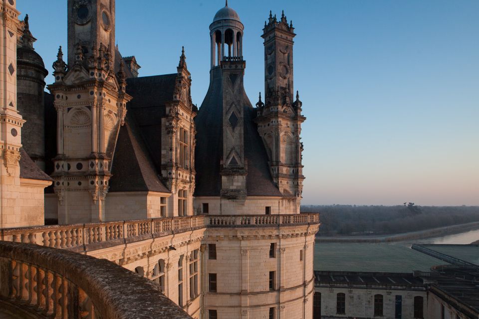 Paris: Loire Valley Chambord Castle, Wine Tasting & Lunch - Sum Up