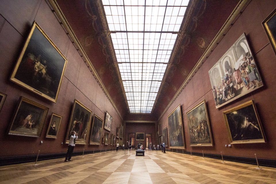 Paris: Louvre Museum Masterpieces Tour With Reserved Access - Common questions