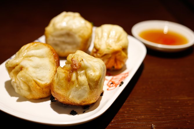 Authentic Local Food Tour in Central Shanghai - Key Points
