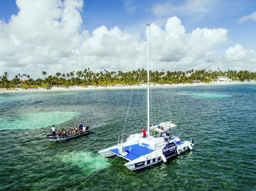 Bávaro: Punta Cana Catamaran Tour With Open Bar and Snacks - Key Points