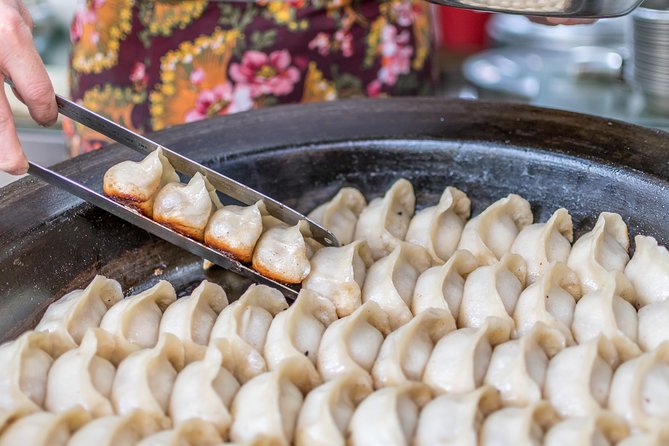 Eat Like a Local: Street Breakfast Tour in Shanghai - Key Points