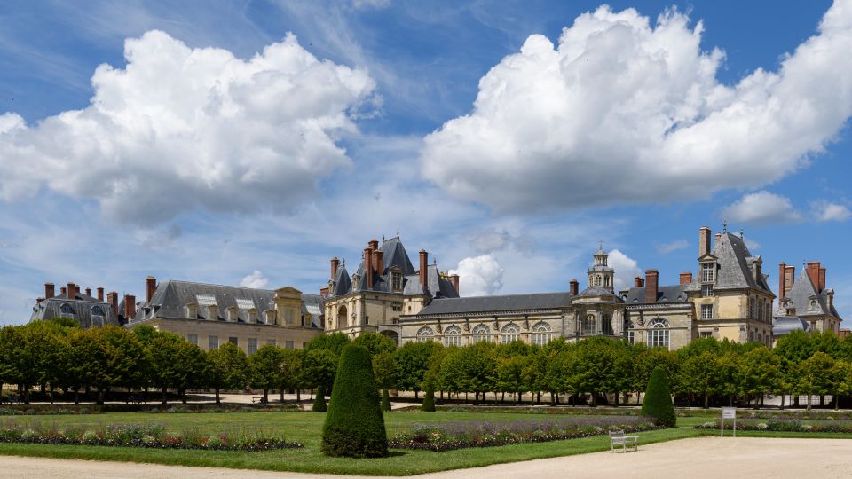 Fontainebleau: Fontainebleau Palace Private Guided Tour - Itinerary