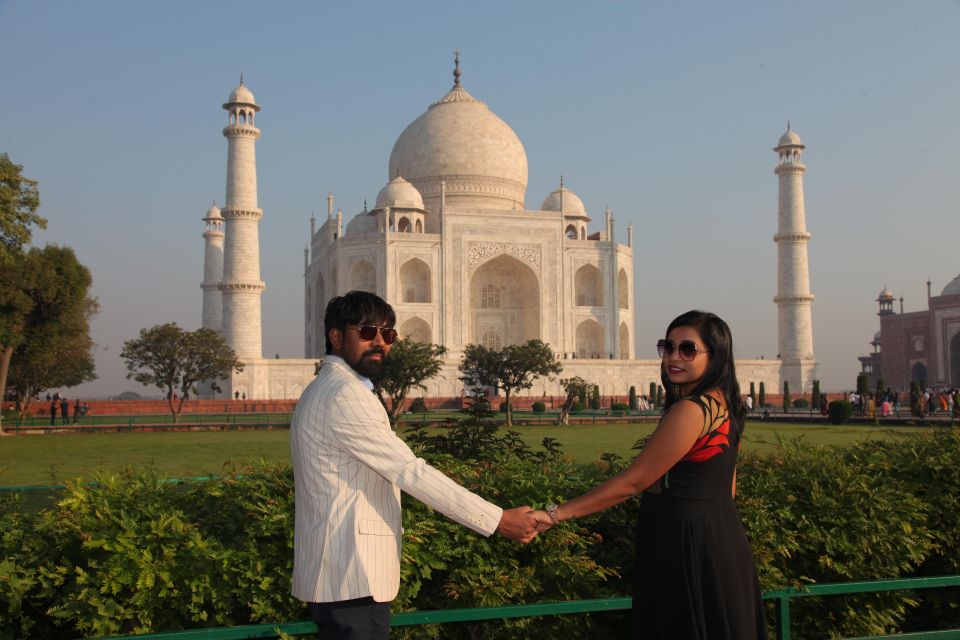 From Banglore: Private Agra Overnight Tour With Flight