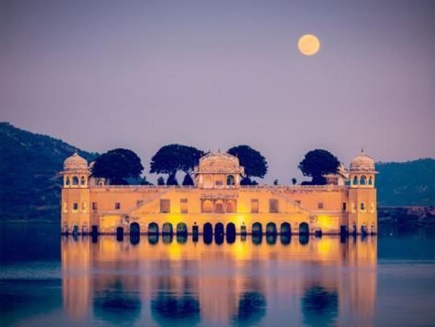 From Delhi: Private LGBT-Friendly Jaipur Heritage Day Trip - Key Points