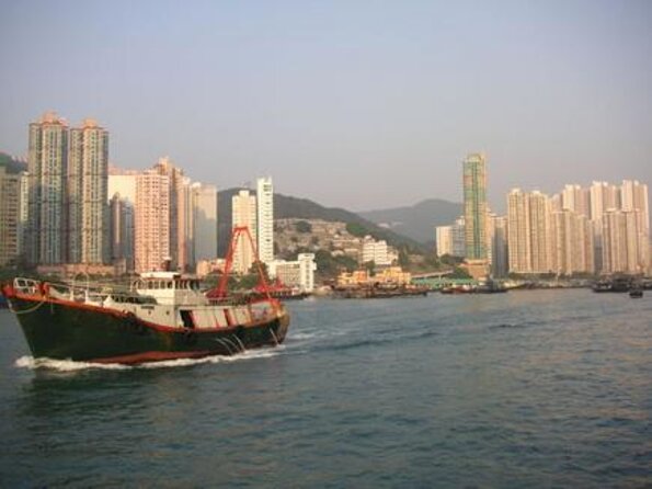 Hong Kong Fisherman's Wharf: Aberdeen Fishing Village Boat Tour - Key Points
