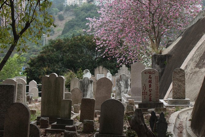 Hong Kong Private Guided Cemeteries Tour  - Hong Kong SAR - Key Points